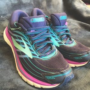 BROOKS Glycerin 15 GUC women’s sz 7 running shoes